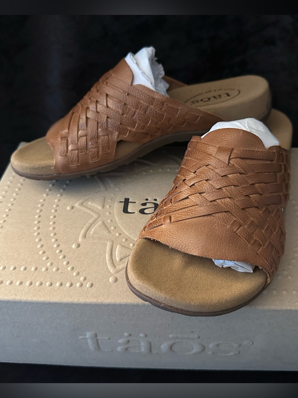 NEW NIB taos Woven Leather Slide Sandals - Guru Honey GUR-13472 Size 6